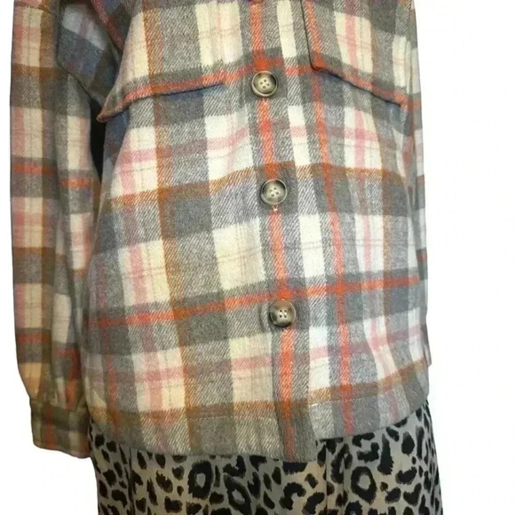 Altar’d State Plaid Shacket Size Small - Picture 5 of 13